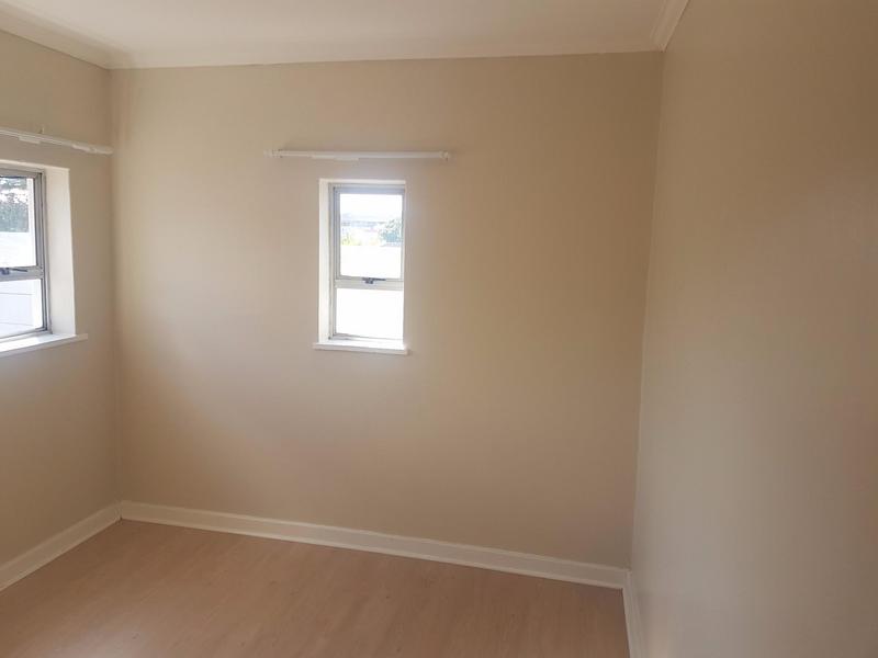 To Let 3 Bedroom Property for Rent in Brooklyn Western Cape